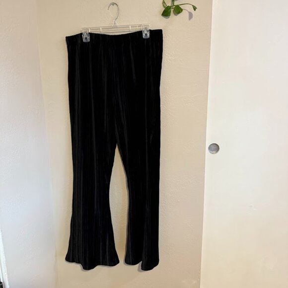 Wild Fable Black Velvet Flare Pants - Picture 1 of 4